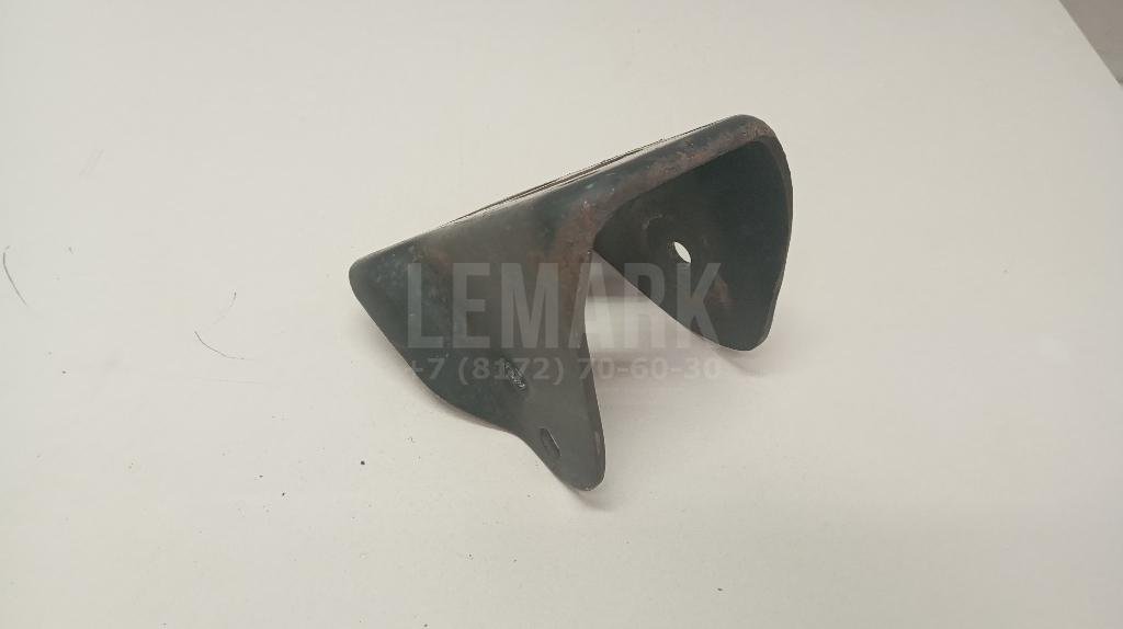 Кронштейн задней балки