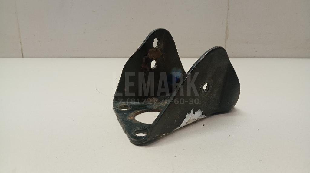 Кронштейн задней балки