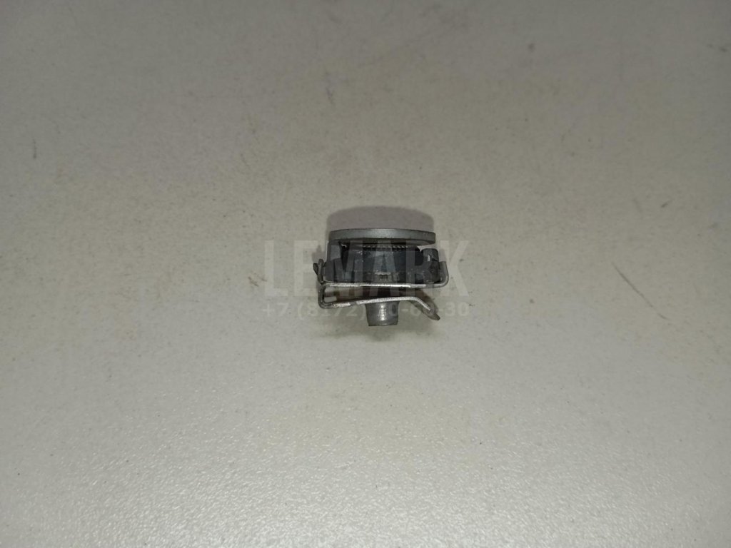 Крепеж фары