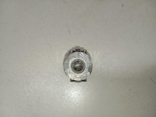 Крепеж фары