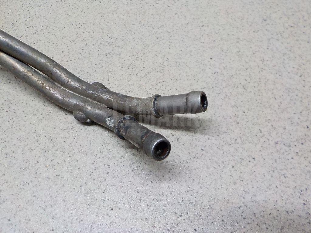 Трубка топливная