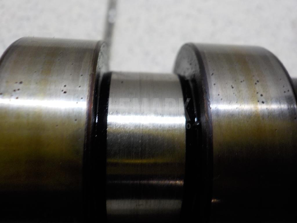 Распредвал впускной