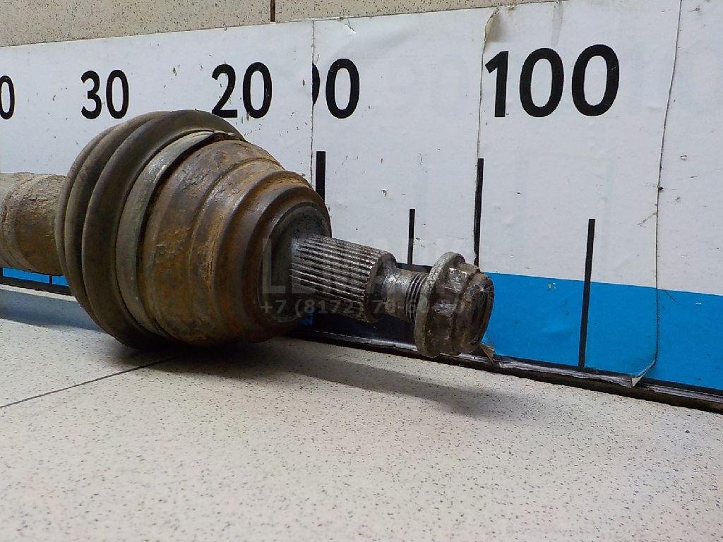 Полуось передняя правая