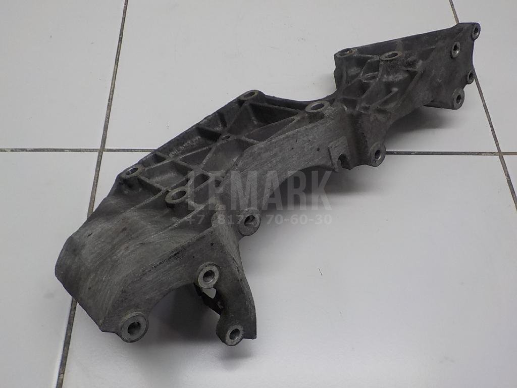 Кронштейн генератора