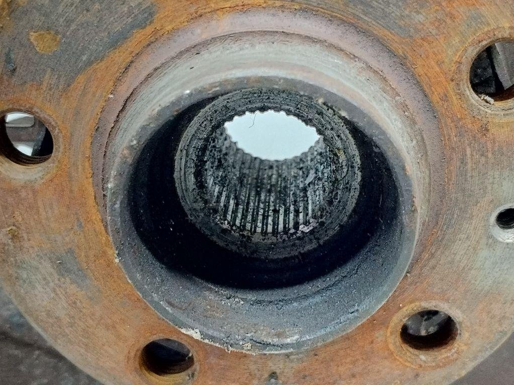 Рычаг задний левый