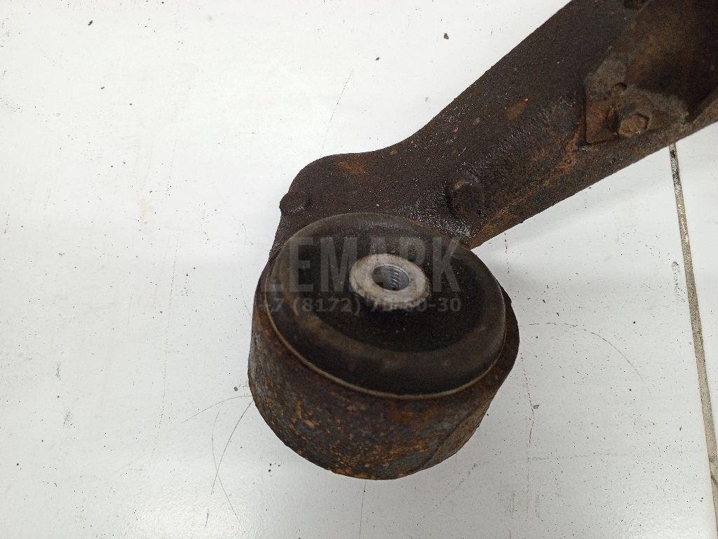 Рычаг задний правый