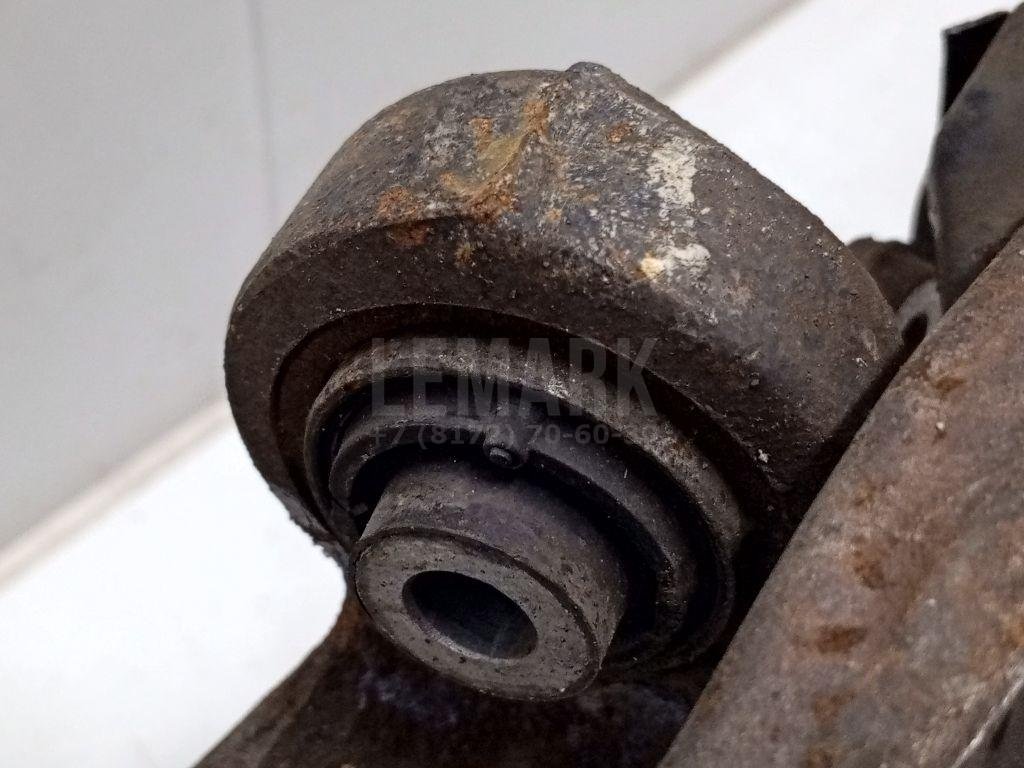 Рычаг задний правый