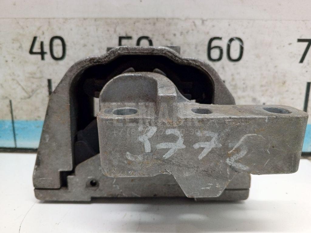 Опора двигателя правая для  Audi 100 [C4] 1991-1994