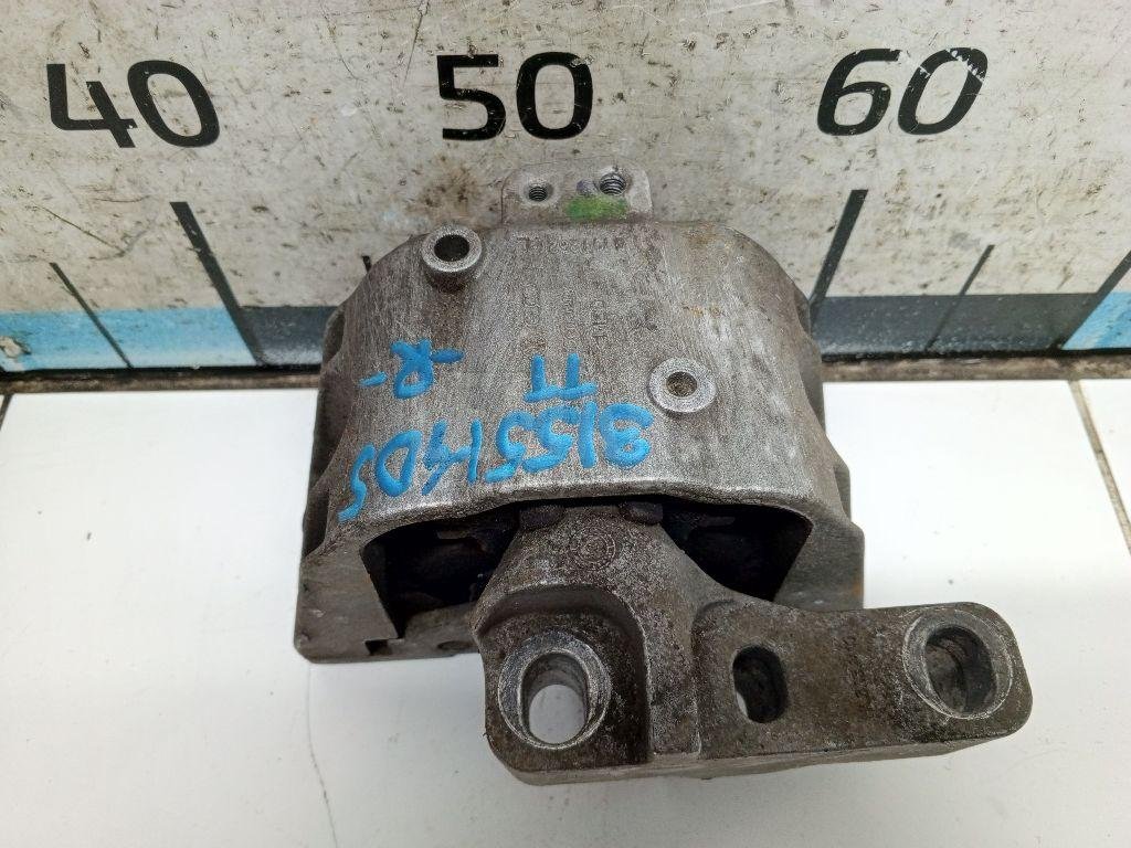 Опора двигателя правая для  Audi 100 [C4] 1991-1994