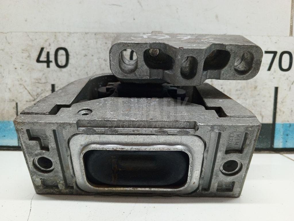 Опора двигателя правая для  Audi 100 [C4] 1991-1994