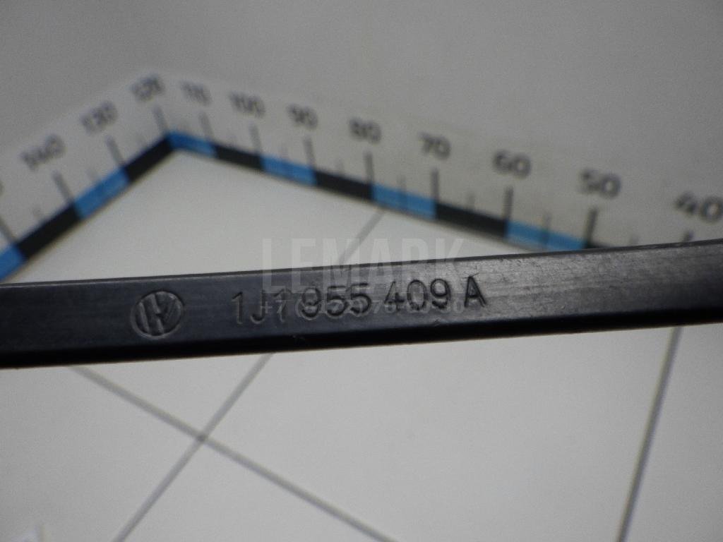 Поводок стеклоочистителя передний левый