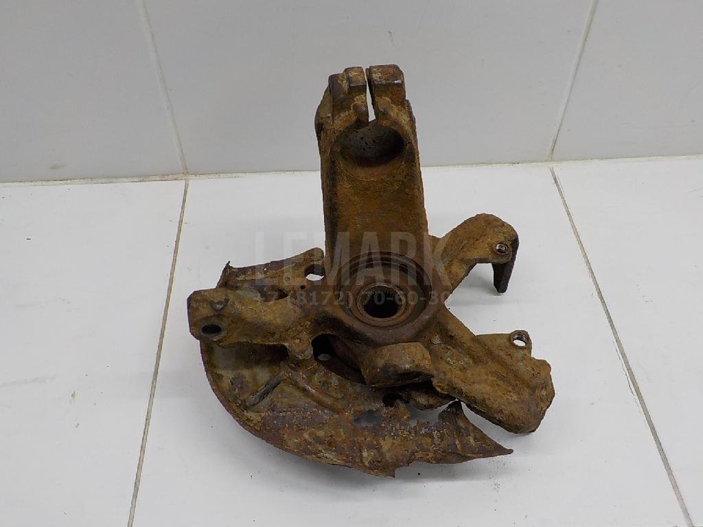 Кулак поворотный передний левый