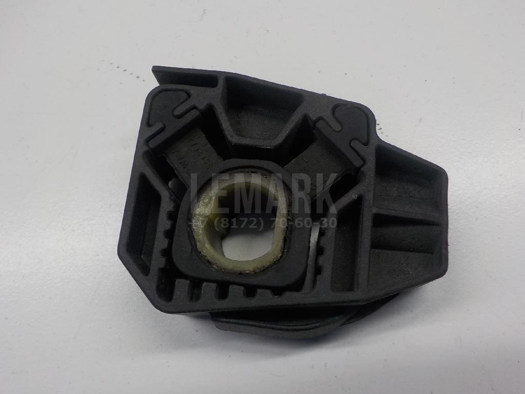 Кронштейн радиатора для  Audi A4 [B8] Allroad 2009-2015