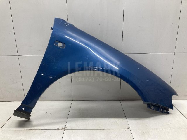 Крыло переднее правое