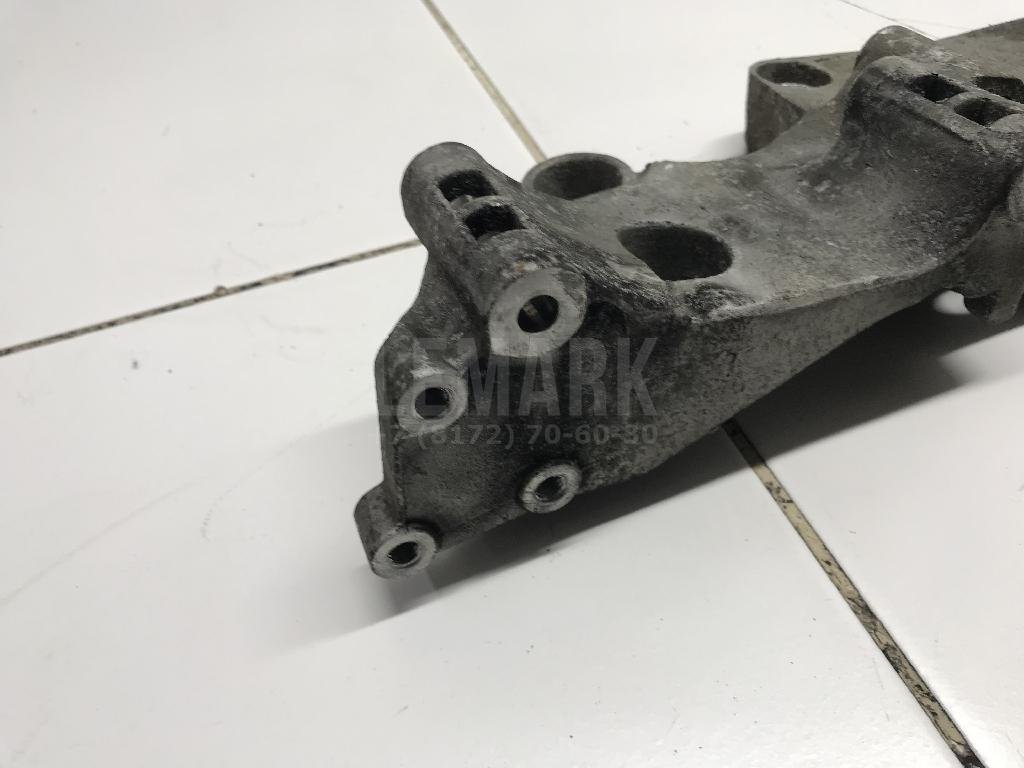 Кронштейн генератора для  Audi 80/90 [B4] 1991-1995