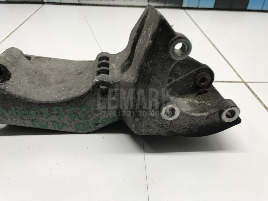 Кронштейн генератора для  Audi 80/90 [B4] 1991-1995