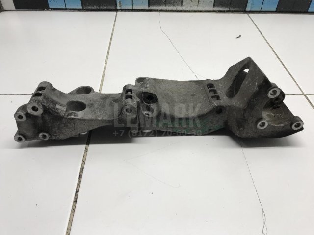 Кронштейн генератора