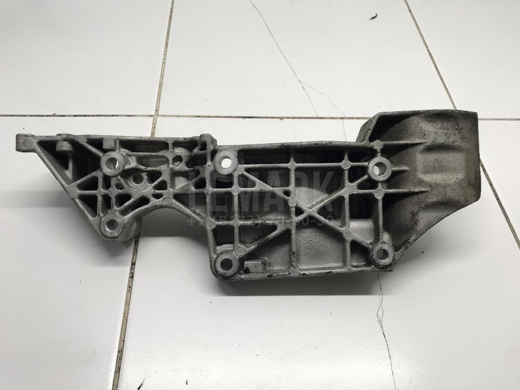 Кронштейн генератора для  Audi 80/90 [B4] 1991-1995