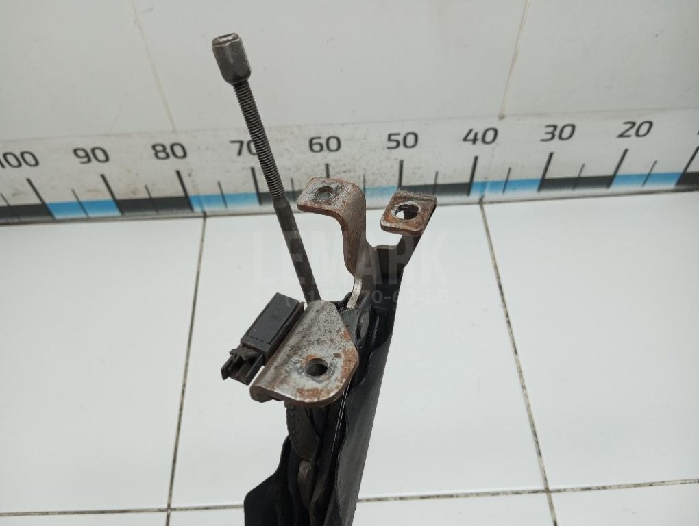 Рычаг стояночного тормоза