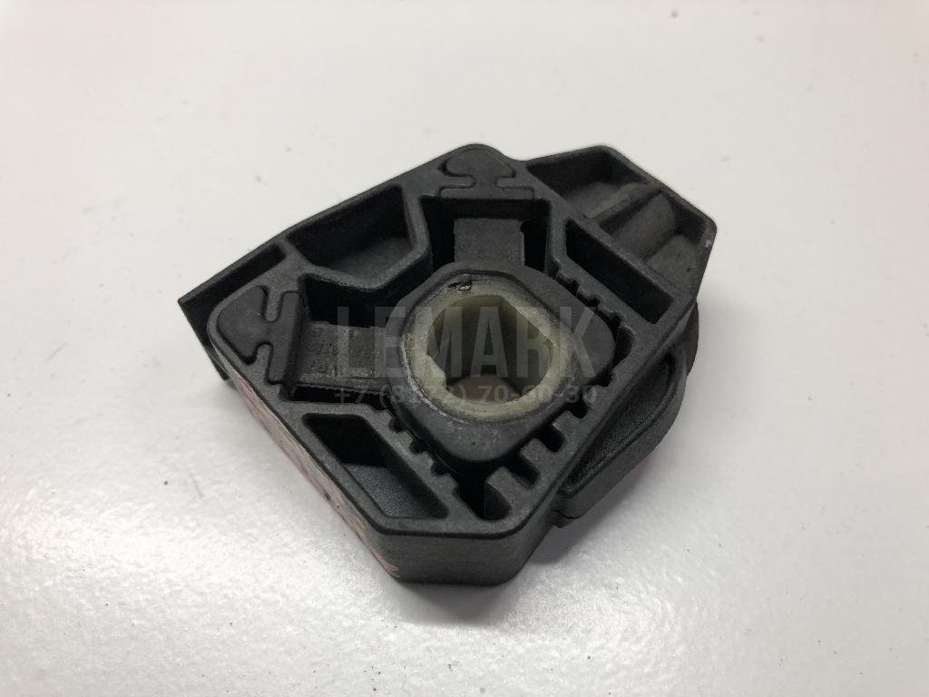 Кронштейн радиатора для  Alfa Romeo Giulietta 2010-2020