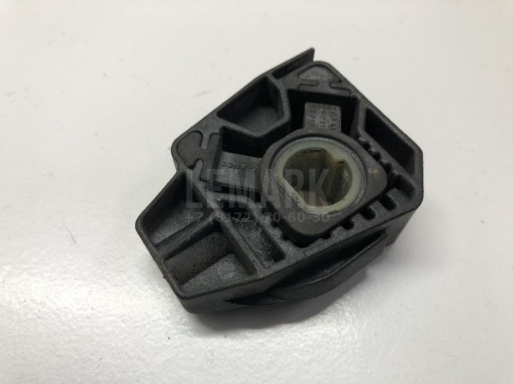 Кронштейн радиатора для  Alfa Romeo Giulietta 2010-2020