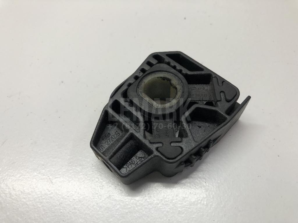 Кронштейн радиатора для  Audi 100 [C4] 1991-1994