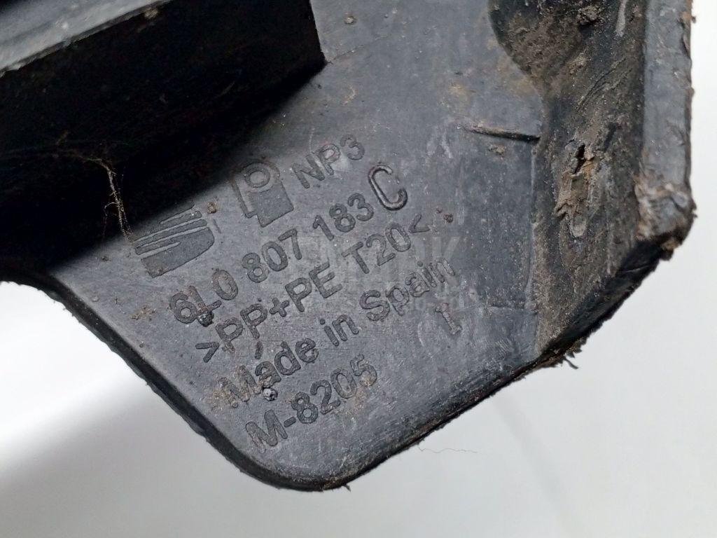 Направляющая переднего бампера левая