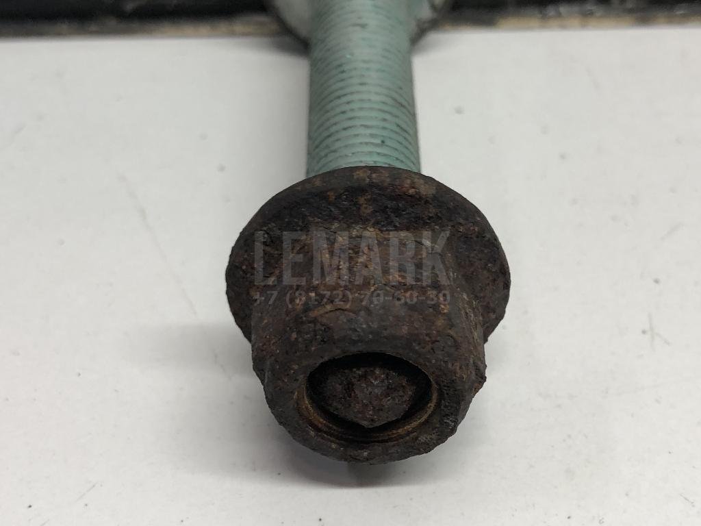 Болт заднего рычага