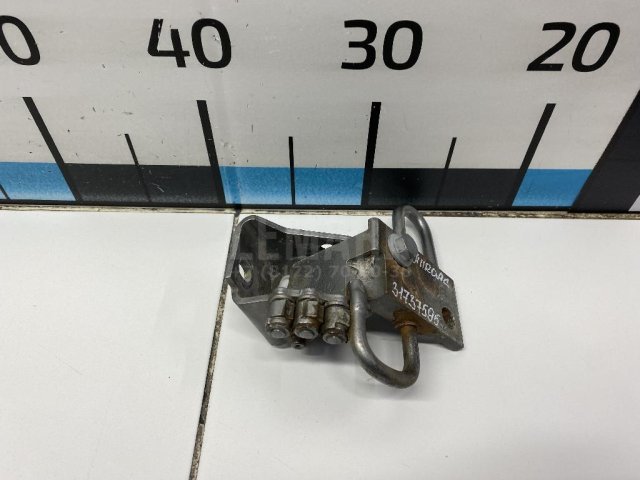 Петля двери передней левой нижняя