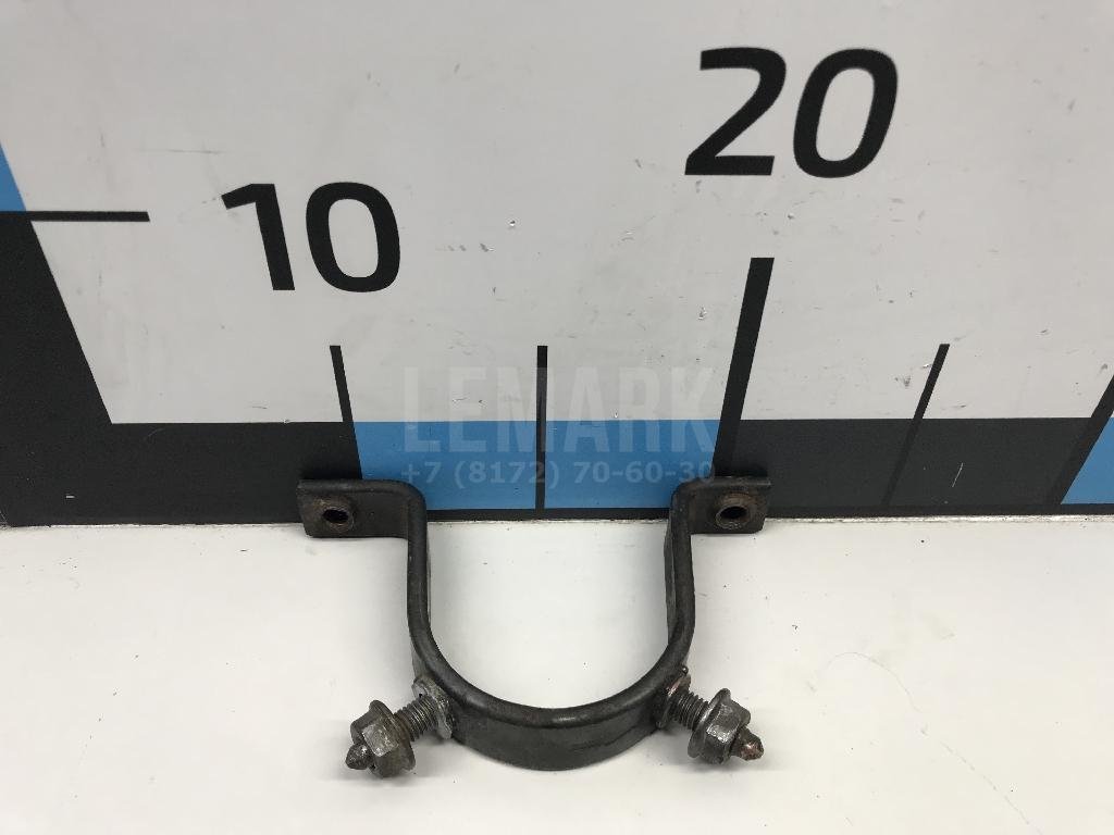 Крепеж рулевой рейки