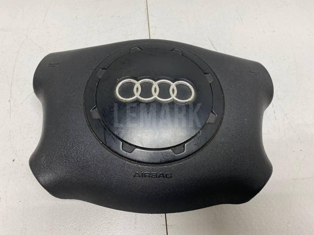 Подушка безопасности в рулевое колесо