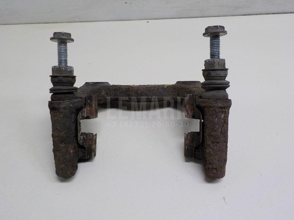 Скоба суппорта заднего