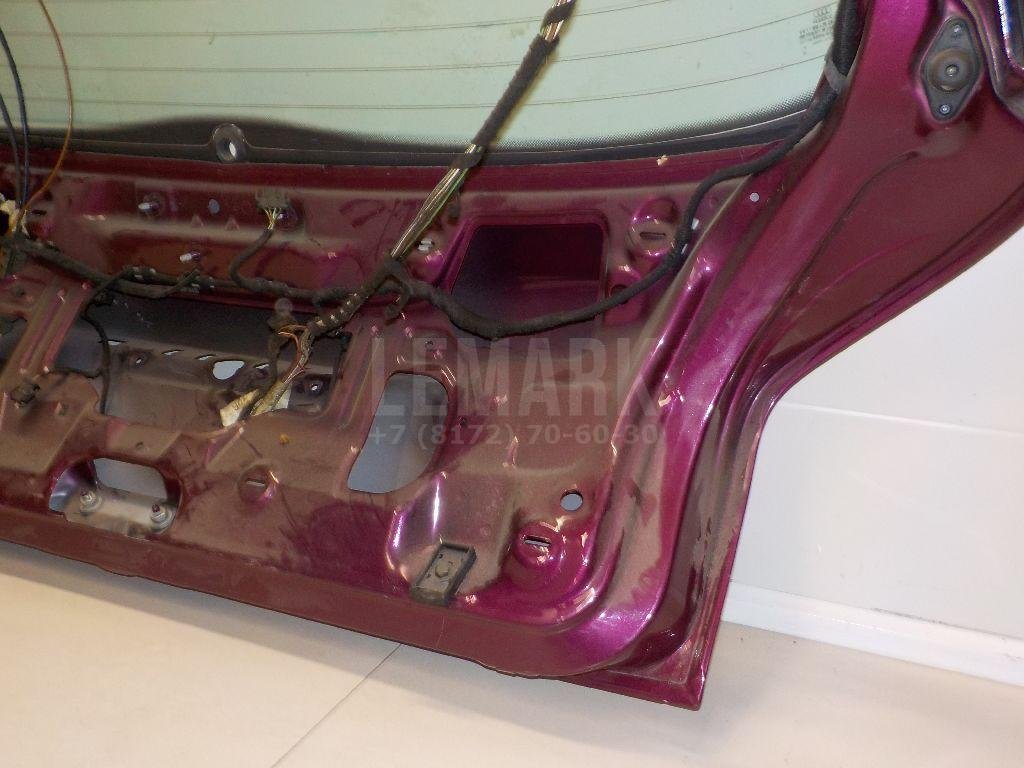 Дверь багажника со стеклом