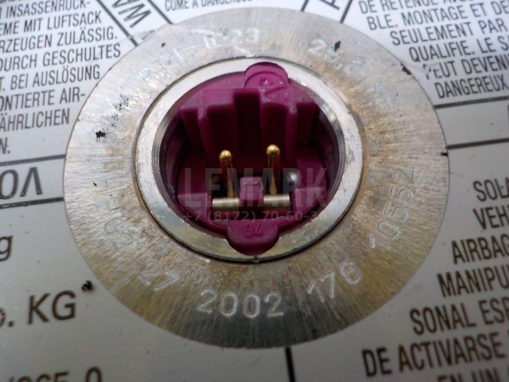 Подушка безопасности в рулевое колесо