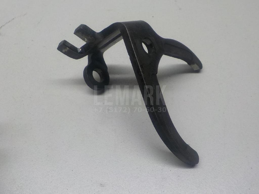 Вилка включения передачи