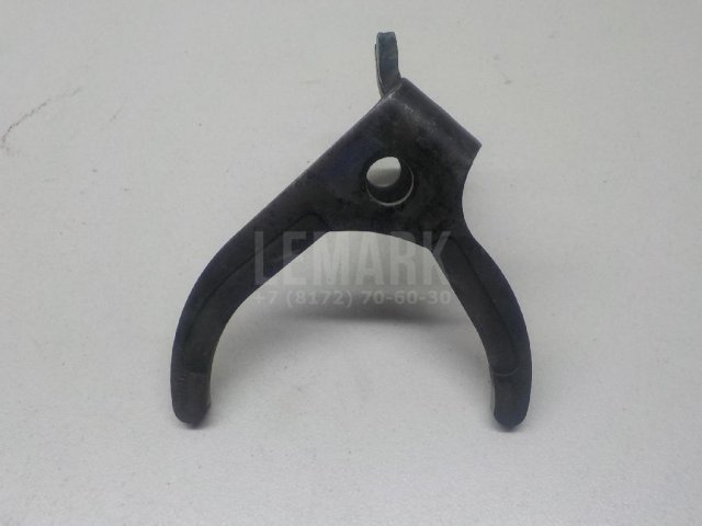 Вилка включения передачи