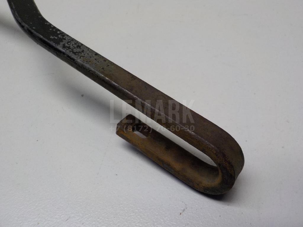 Поводок стеклоочистителя передний правый