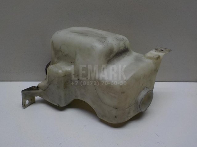 Бачок омывателя лобового стекла