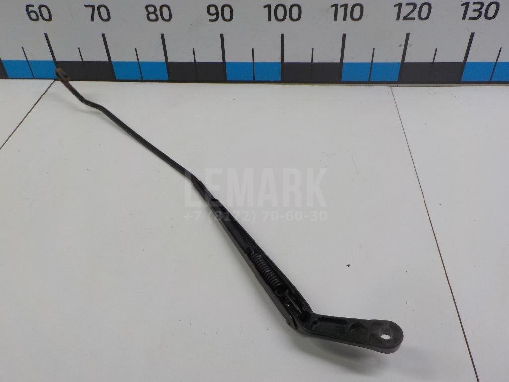 Поводок стеклоочистителя передний правый