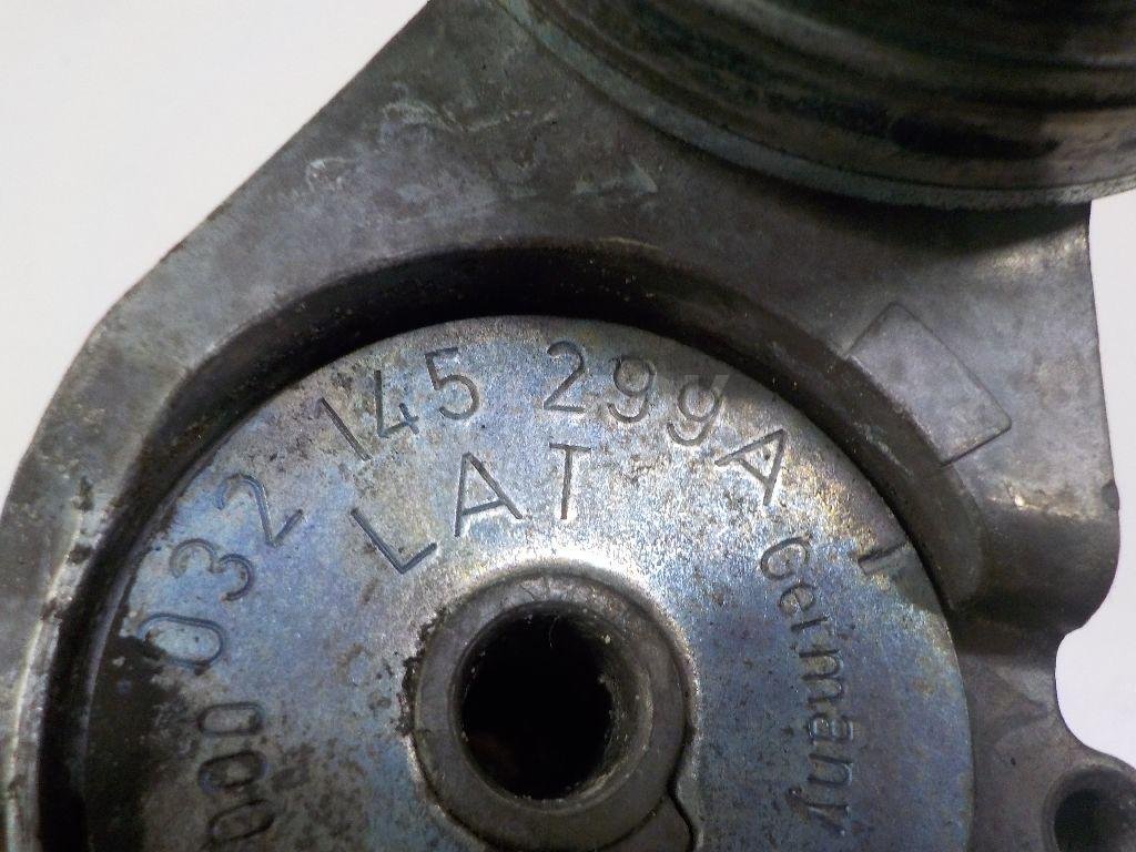 Ролик-натяжитель ручейкового ремня