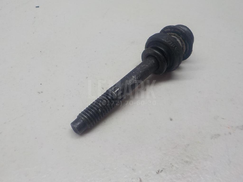 Болт клапанной крышки