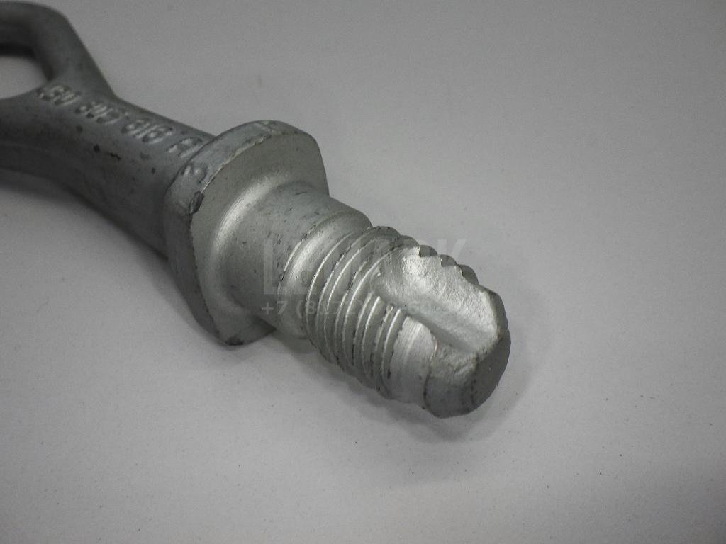 Крюк буксировочный