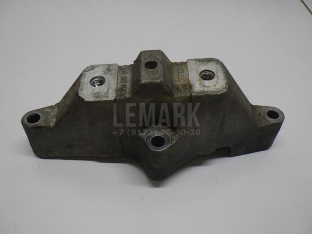 Кронштейн двигателя левый