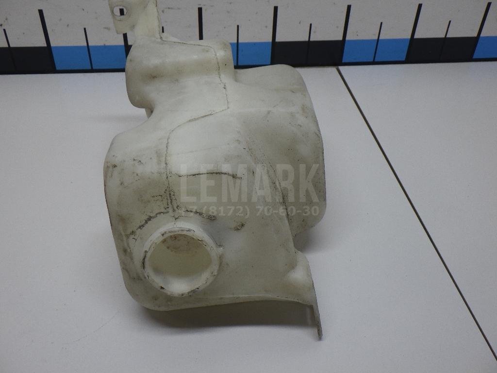 Бачок омывателя лобового стекла