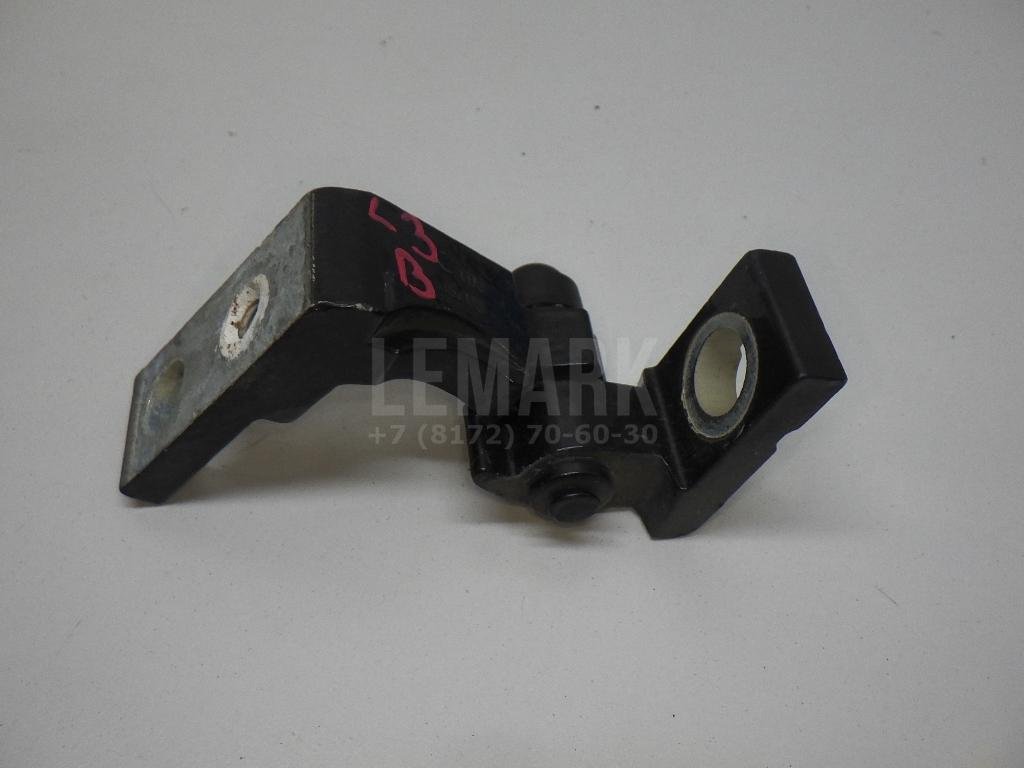 Петля двери