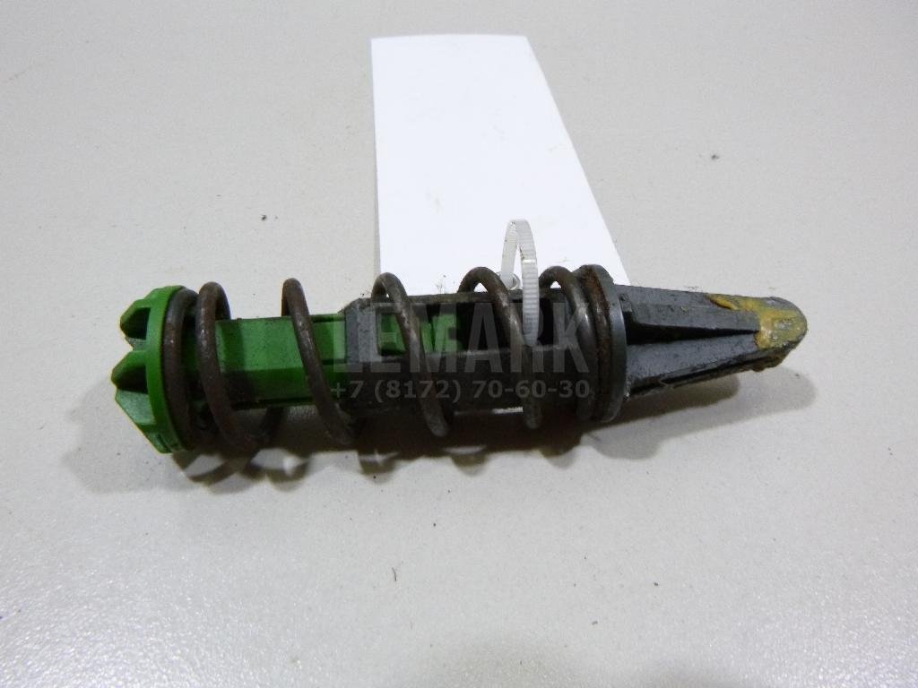 Пружина педали сцепления