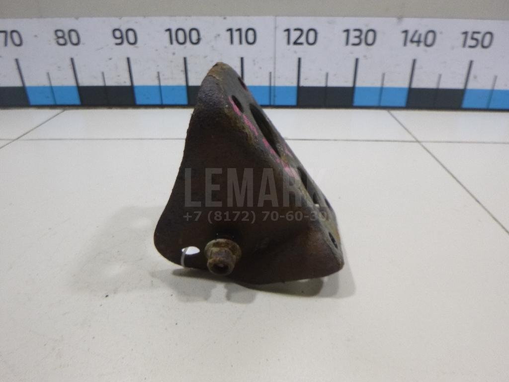 Кронштейн задней балки