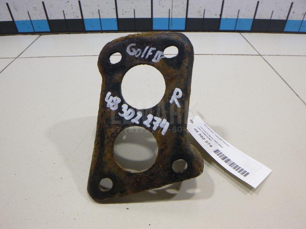 Кронштейн задней балки