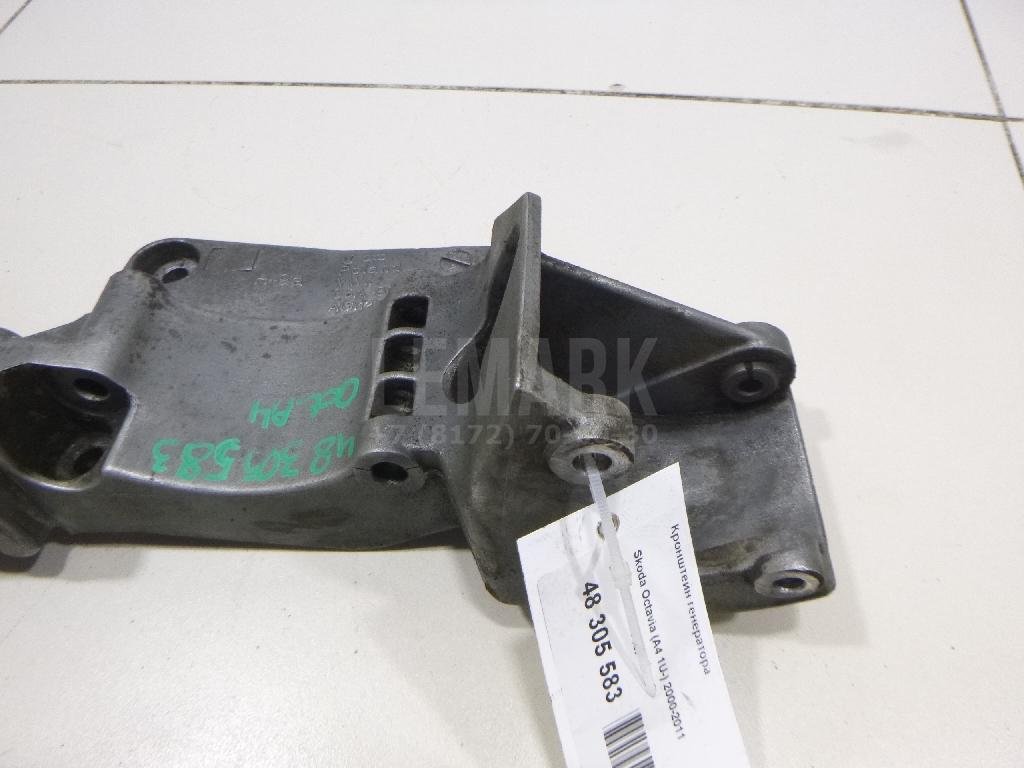 Кронштейн генератора