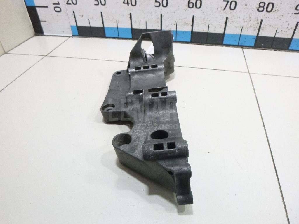 Кронштейн генератора